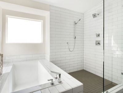 Tile Variations in Modern Shower